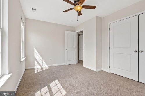 812 Bunch Ave, Glen Burnie MD 21060-6940 exterior