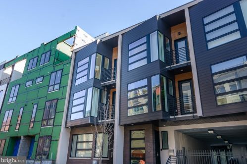 611 3rd St, Philadelphia, PA 19147-2301