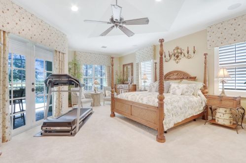 9328 Scarborough Ct, Fort Pierce FL  34986-3360 exterior