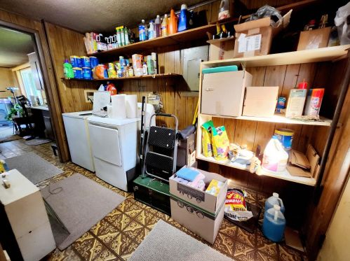 9101 18 Mile Rd, Cedar Springs MI 49319-9746 exterior