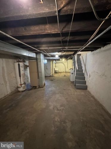 6541 Ditman St, Philadelphia PA 19135-2705 exterior