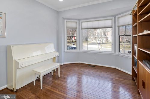 11127 Luttrell Ln, Silver Spring MD 20902-3556 exterior