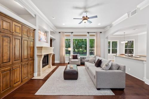 6 Drifting Wind Run, Austin TX  78738-1433 exterior