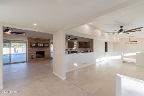 5862 Camino Arenosa, Tucson AZ  85718-4650 exterior