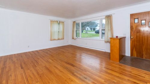 1615 Hamelink Dr, Kalamazoo MI 49002-1657 exterior