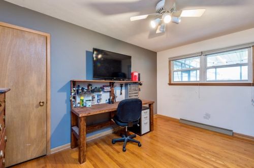 2212 Jackson St, Waukegan IL 60085-5443 exterior