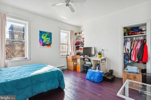 814 9 St, Philadelphia PA 19148-3701 exterior