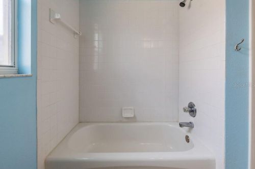 18113 Kara Ct, Tampa FL  33647-3306 exterior