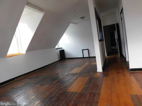 5035 Cedar Ave, Philadelphia PA 19143-1653 exterior