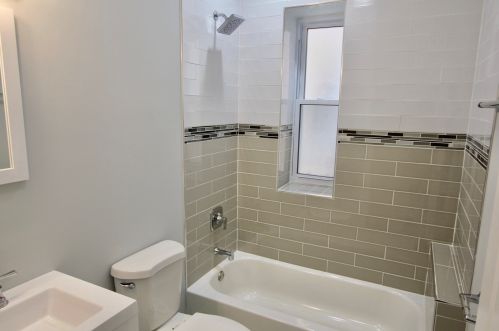 937 Long Ave, Chicago IL 60641-1348 exterior