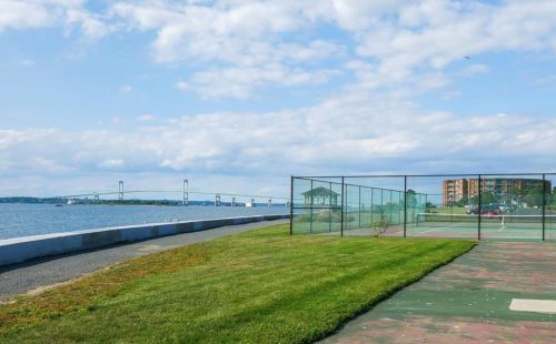 2 Capella, Middletown RI 02840-1590 exterior