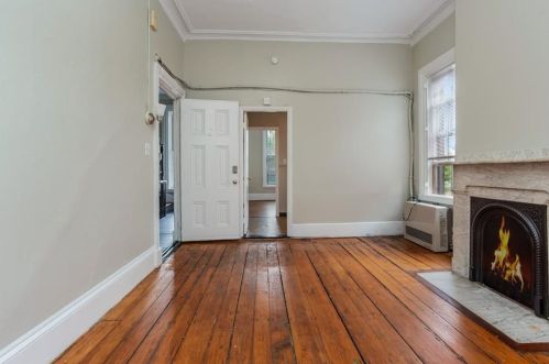 122 Benefit St, Providence RI  02903-1227 exterior