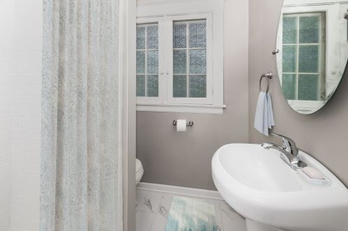 1915 Highland Park Dr, Joliet IL 60432-2245 exterior