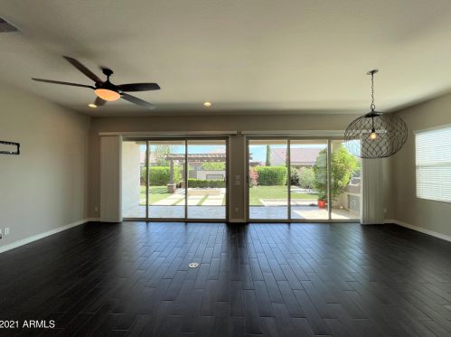 921 Tonto Pl, Chandler AZ  85249 exterior