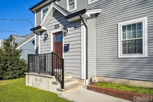 405 Prospect Ave, Green Brook NJ  08812-1529 exterior