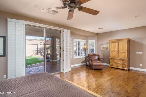 27417 60 Ln, Phoenix AZ 85035-4824 exterior