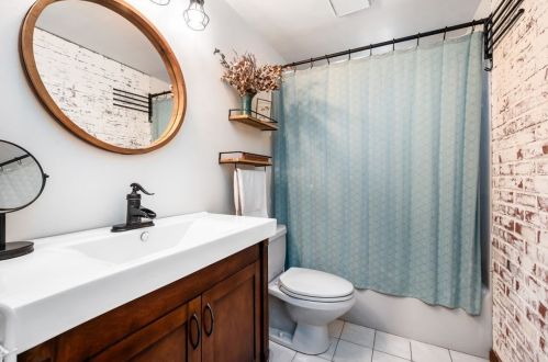 4643 Mckee Dr, Pittsburgh PA  15236-2445 exterior