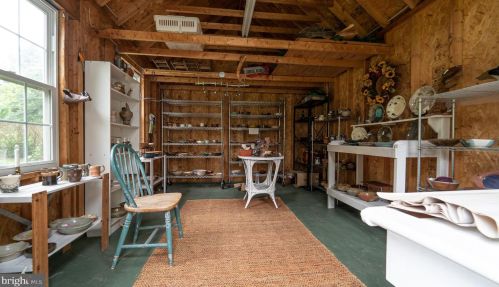 6714 Deer Spg Ln, Middletown MD 21769-6634 exterior