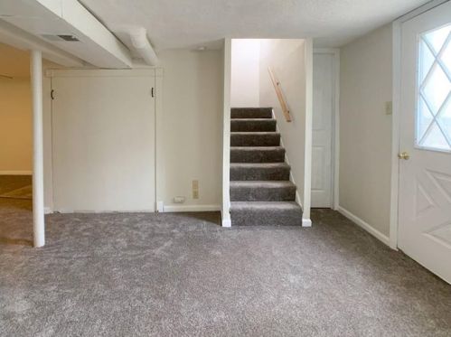 152 Bryant Dr, Pittsburgh PA 15235-4627 exterior