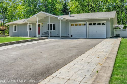 38 Buckingham Dr, Jackson Twp, NJ 08527-2638