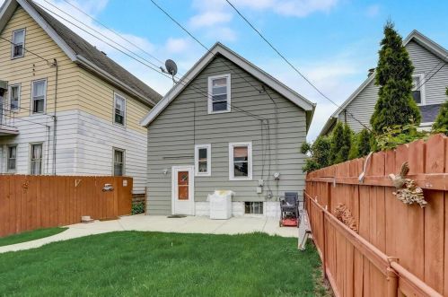 3030 15 Pl, Milwaukee WI 53215-3721 exterior