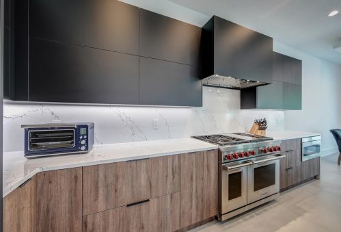 1305 4th Ct, Boca Raton FL  33432-1408 exterior