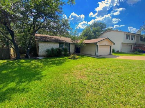11112 Blackmoor Dr, Austin TX  78759-4558 exterior