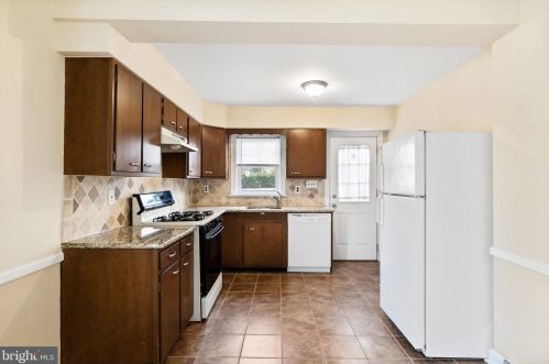 14 Merchant St, Camden NJ 08106-1044 exterior