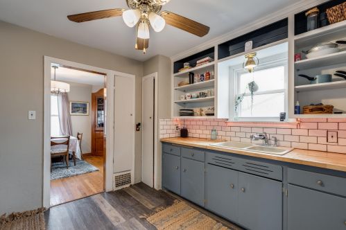 3220 21 St, Milwaukee WI 53215-4403 exterior