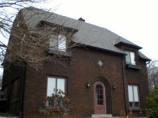 1833 Ardmore Blvd, Pittsburgh PA  15221-4407 exterior