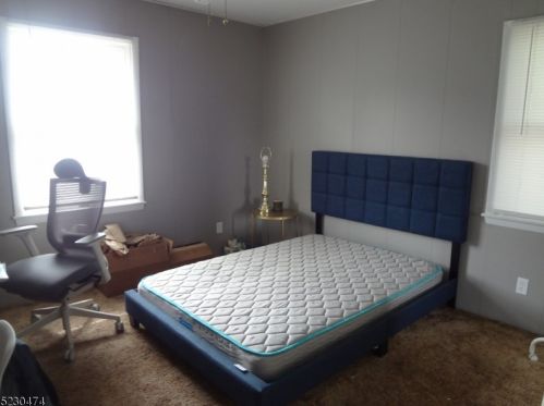 104 Schuyler Dr, Edison NJ  08817-3560 exterior