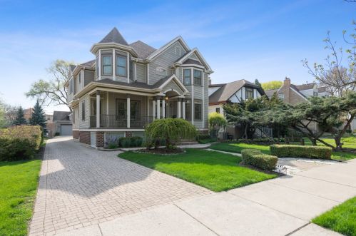 6041 Nickerson Ave, Chicago, IL 60631-2405