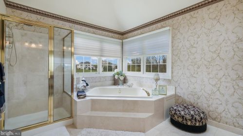 2706 Dillon Dr, Jamison PA 18929-1259 exterior