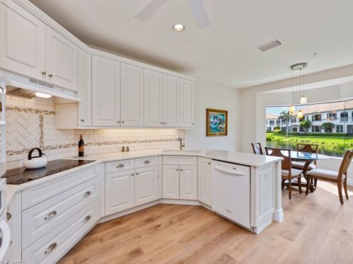 166 Colonade Cir, Naples, FL 34103-8712