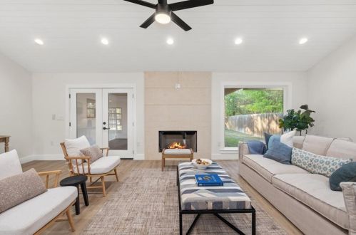 5006 Buffalo Pass, Austin TX 78745-2832 exterior