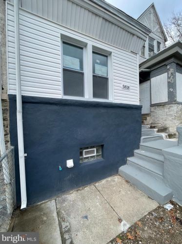 5818 Camac St, Philadelphia PA  19141-4123 exterior