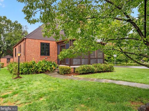 701 Mcneill Rd, Silver Spring, MD 20910-5544