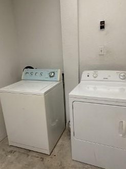 1757 Dove Tail Dr, Fort Pierce FL  34982-8018 exterior