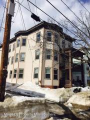 196 Massachusetts Ave, Portland ME  04106-5923 exterior