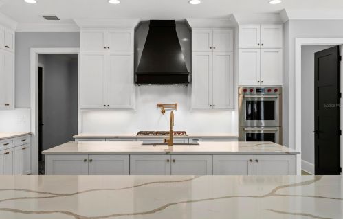 3302 Lawn Ave, Tampa FL  33611-1931 exterior