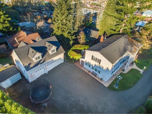 17995 Arista Dr, Portland OR  97267-3810 exterior