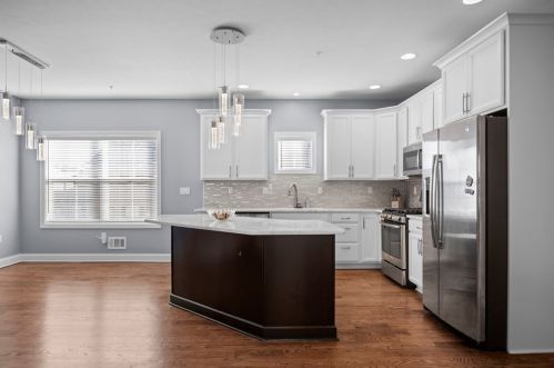 827 Concord St, Pittsburgh, PA 15212-4264