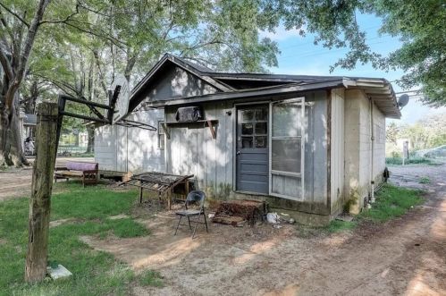 1497 Hancock Ave Ext, Gainesville GA 30501-7215 exterior