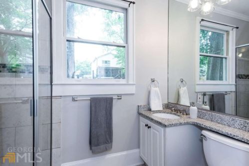 39 Branham St, Atlanta GA 30317-1228 exterior