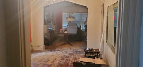 6811 Wabash Ave, Chicago IL 60628-2737 exterior