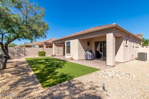 5255 Estevan Rd, Phoenix AZ 85054-7116 exterior