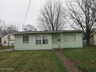 2504 Cimarron Dr, Kalamazoo, MI 49004-1032