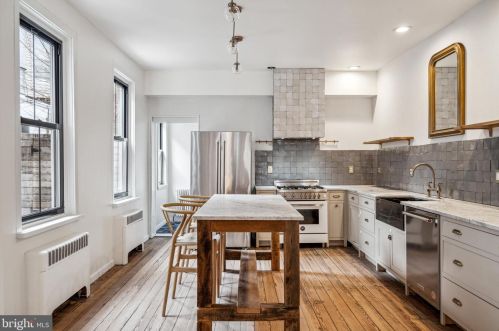 2426 Cedar St, Philadelphia PA  19125-3018 exterior