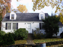 15 Cragmore Rd, Newton, MA 02464-1008