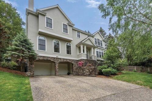 114 Franklin St, Newton MA 02458-2415 exterior